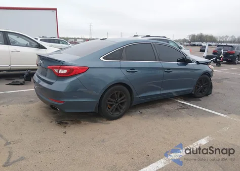 2017 Hyundai Sonata z USA, uszkodzony, nr VIN 5NPE24AF0HH568340